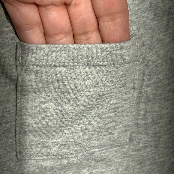 NWT Splendid Boys Light Grey and Navy Patched Knees Sweatpants Size 18-24 Months - Picture 8 of 9